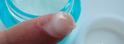 Увлажняющие кремы для век от Tony Moly, Payot, Clinique и Clarins.Кто из них отличник, хорошист, троечник и двоечник?