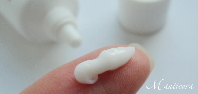 Увлажняющие кремы для век от Tony Moly, Payot, Clinique и Clarins.Кто из них отличник, хорошист, троечник и двоечник?