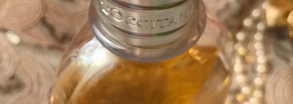 Золото для тела. Масло для душа «Миндаль» L'Occitane Almond Cleansing And Soothing Shower Oil / масло для душа Yves Rocher Tradition de Hammam Oriental Shower Oil