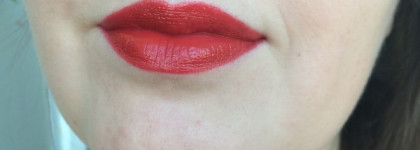 Яркая, горячая, капризная. Shiseido Perfect Rouge RD 553