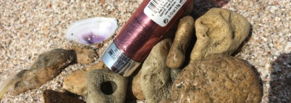 Essence Sheer & Shine Lipstick #03 bff