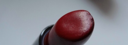 Кровавое вино. Bourjois Rogue Edition Lipstick #14 Pretty Prune