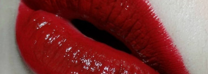 Кровавое вино. Bourjois Rogue Edition Lipstick #14 Pretty Prune