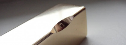 Темная вишня. Clarins Rouge Prodige #135 Dark Cherry