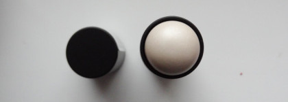 Хайлайтер из лимитированной коллекции Catrice Contorious. Highlighting Stick # C01 Gentle Glow