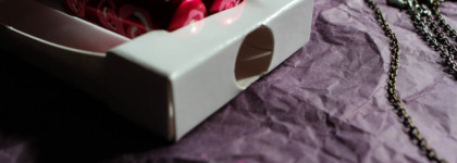 Lime Crime I have 2 Moods. Velvetines Lip Duo: Marshmallow & Raven