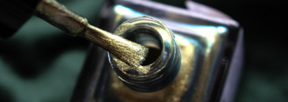 Золото и зелень. Anny Nail Polish #367 Most Wanted