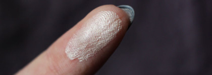 Легендарный. Essence Soo Glow! Cream to Powder Highlighter # 010 Look on the bright side