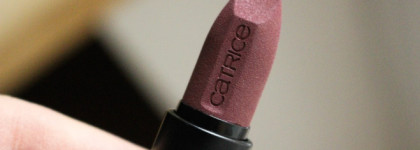 Новинка этой осени: матовая помада Catrice Ultimate Matt Lipstick  #050 Taupless in Love