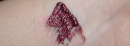 Essence Vibrant Shock Lash&Brow Gel Mascara #01 Go Berry