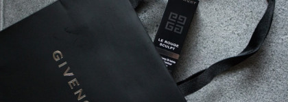 Givenchy Fall 2017. Le Rouge Sculpt #02 Sculpt'in Violine