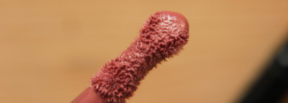 Essence Colour Boost Vinylicious Liquid Lipstick #02 Nude Is The New Cute