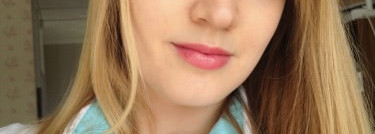 Розовый леденец Guerlain Gloss D'enfer Maxi Shine Intense Colour & Shine Bare Lip Sensation № 465 Bubble Gum