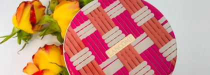 Lancome in Capitals... румяна-игрушка марки Lancôme