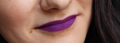 Ставка на фиолетовый: матовый тинт для губ Cailyn Pure Lust Extreme Matte Tint 14 Surrealist