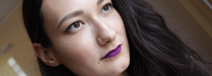 Ставка на фиолетовый: матовый тинт для губ Cailyn Pure Lust Extreme Matte Tint 14 Surrealist