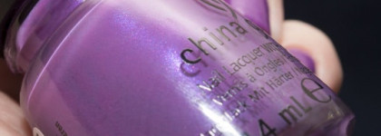 Очередной беспроблемный "чайничек" China Glaze Gothic Lolita # 1038