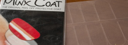 Кусочек солнца на ногтях с гель-лаком Bluesky #099