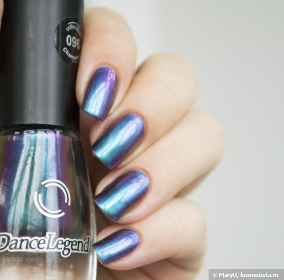 Нефть во флаконе и на ногтях Dance Legend #096 Sulley