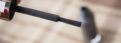 Братья-близнецы Yves Rocher №107 Gris Intense и №81 Gris Armoise