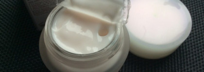 Расслабляемся с японцами - Kanebo Sensai Silk 10 Minutes Relaxing Mask и Shiseido The Skincare Moisture Relaxing Mask