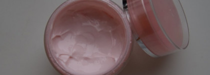 Продолжение ухода за бюстом :)  Bust Lift Creme Modelage Lierac