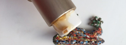 Уход за кожей груди с укрепляющим гелем Clarins