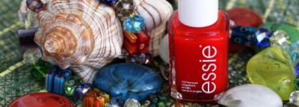 Идем на вечеринку вместе с Essie Nail Lacquer 66 Clambake
