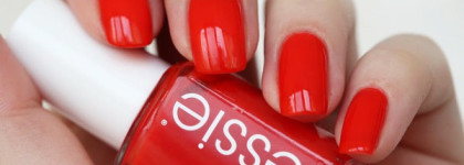 Идем на вечеринку вместе с Essie Nail Lacquer 66 Clambake
