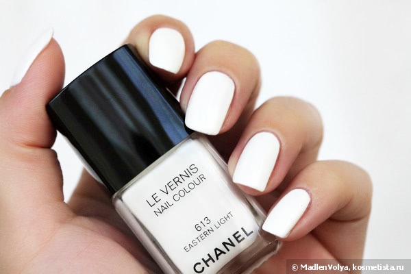 Chanel Le Vernis Nail Colour 613 Eastern Light