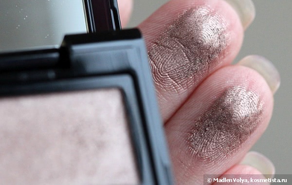 Shiseido Luminizing Satin Eye Color RD709