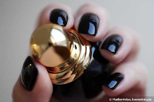 Dior Diorific Vernis #990 Smoky Не самый Рождественский лак