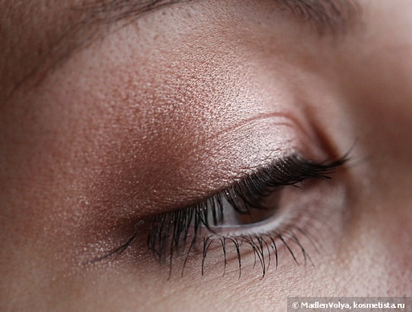MAC Pigment Colour Powder в оттенке Tan