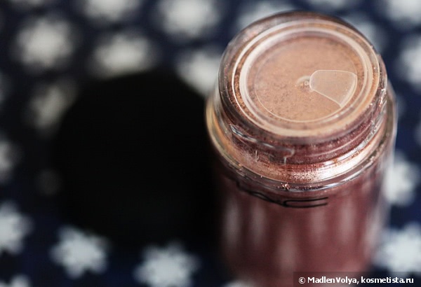 MAC Pigment Colour Powder в оттенке Tan