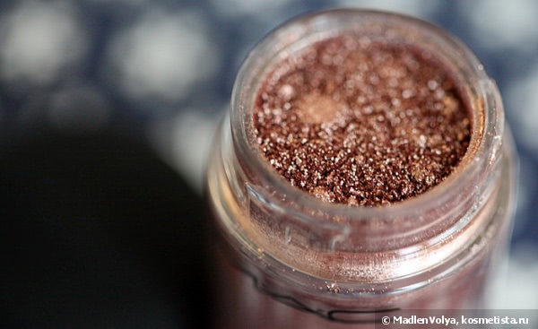 MAC Pigment Colour Powder в оттенке Tan