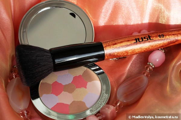Guerlain Meteorites Compact Light-Revealing Powder #4 Dore/Golden Spring 2015