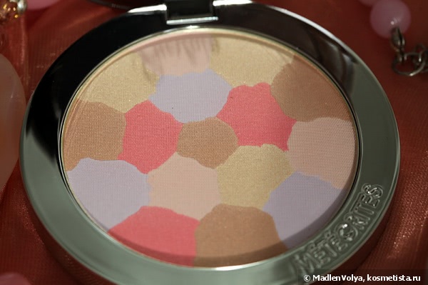 Guerlain Meteorites Compact Light-Revealing Powder #4 Dore/Golden Spring 2015
