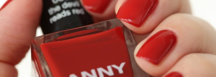 Anny Nail Polish 086 The devil reads red