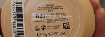 Shiseido Sheer And Perfect Compact Evens Tone, Smoothes Pores, Oil-free SPF 15 Компактная пудра с полупрозрачной текстурой в оттенке В20