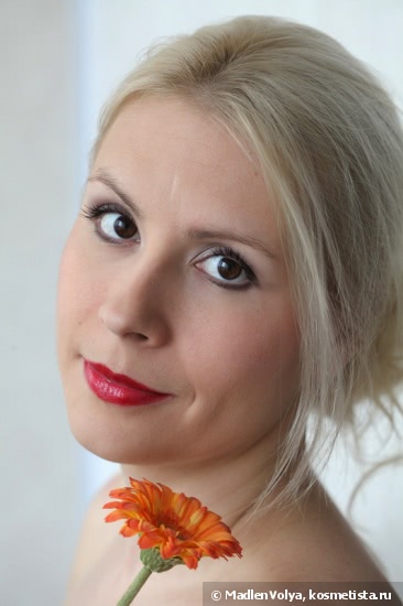 Yves Saint Laurent Rouge Volupte Shine #4 Rouge In Danger