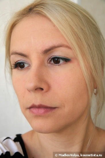 Shiseido Pureness Matifying Compact Oil-Free Foundation SPF 15 в оттенке 20 + Refill в оттенке 10