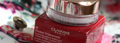 Clarins Ombre Iridescente Cream-to-Powder Eyeshadow Long-Lasting #01 Aquatic Rose