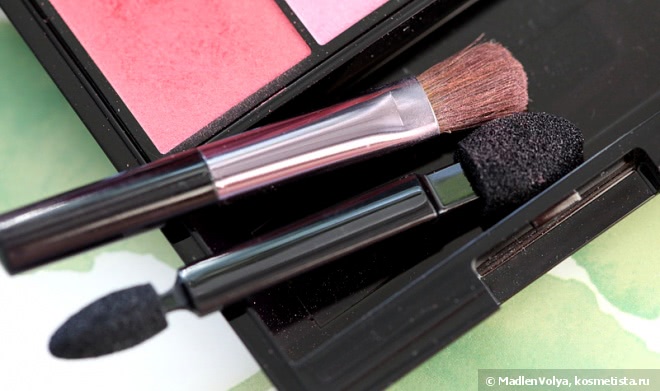 Shiseido Luminizing Satin Eye Color Trio PK403