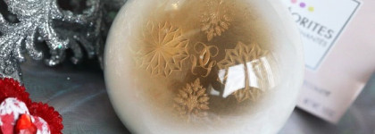 Guerlain Meteorites Flocons Enchantes Light-Enhancing Powder Face And Decollete