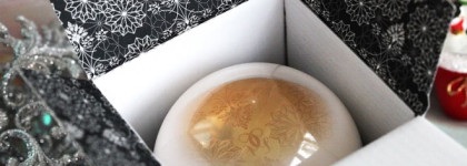 Guerlain Meteorites Flocons Enchantes Light-Enhancing Powder Face And Decollete