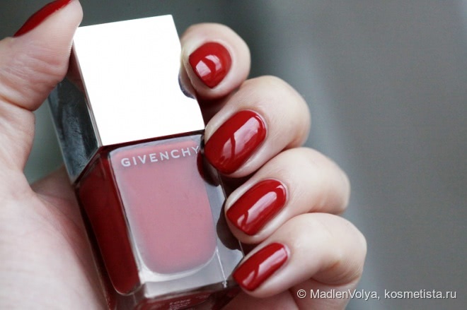 Givenchy Le Vernis Intense Color Satiny Shine Nail Lacquer #28 Rouge Acajou