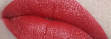 L'Oréal Paris Color Riche Collection Exclusive Pure Reds #Eva's Red