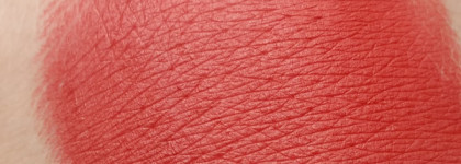 L'Oréal Paris Color Riche Collection Exclusive Pure Reds #Eva's Red