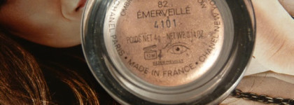 Аристократка Chanel Illusion d’Ombre Long Wear Luminous Eyeshadow #82 Emerveille