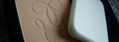 Новинка! Guerlain Lingerie de Peau Nude Powder Foundation Moisture Retention - Matte Effect SPF 20-Pa++ #02 Light beige